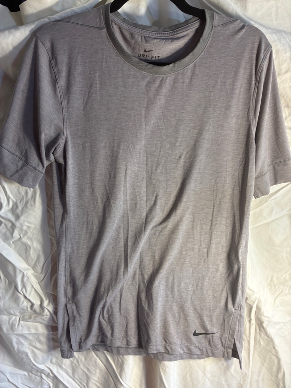 Nike Men’s Dri-FIT Short-Sleeve Crew Tee - Light Gray